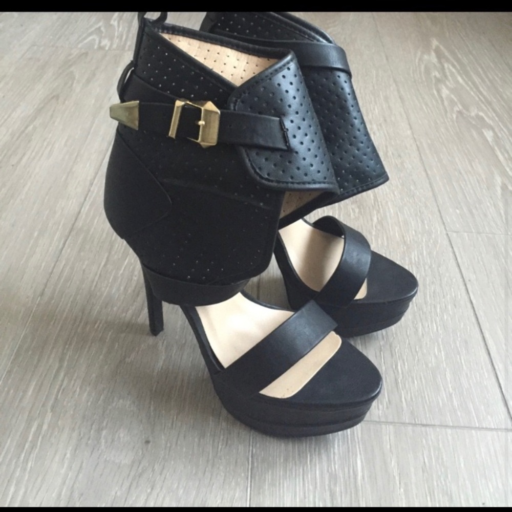 Liliana Heels